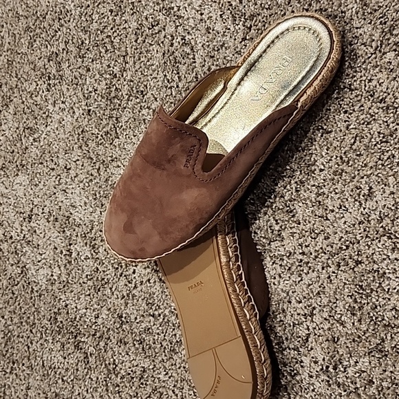 Shoe - Picture 4 of 5